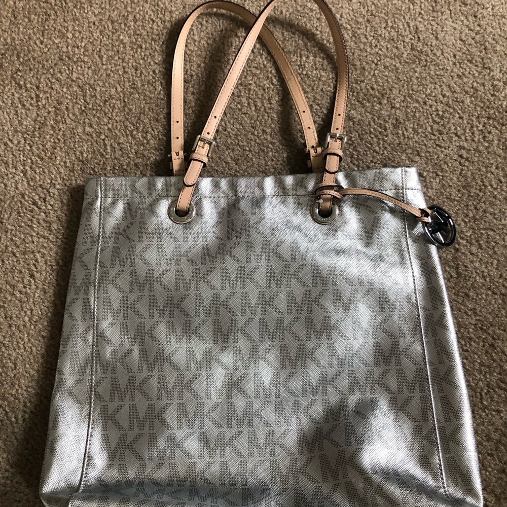 Michael Kors tote